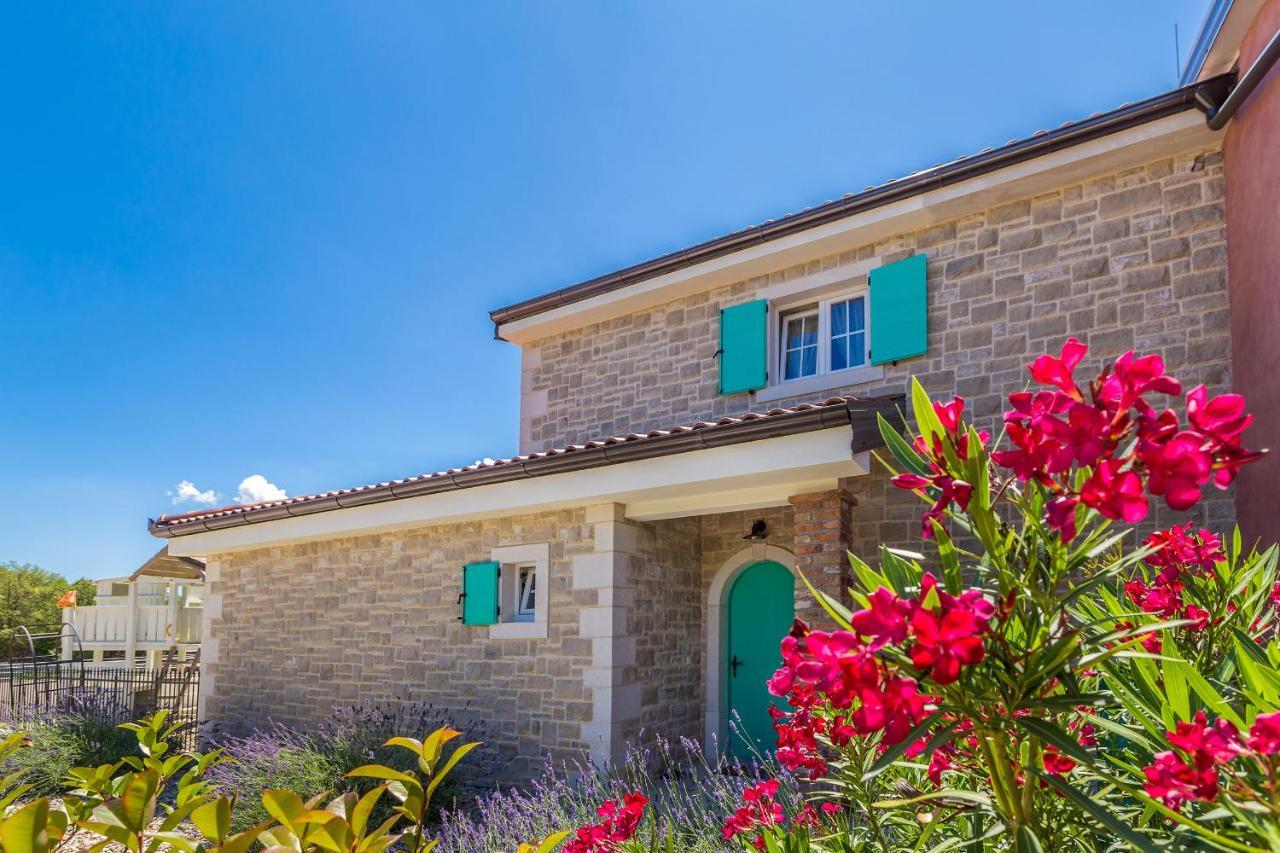 Holiday House Chiara Vrh  外观 照片