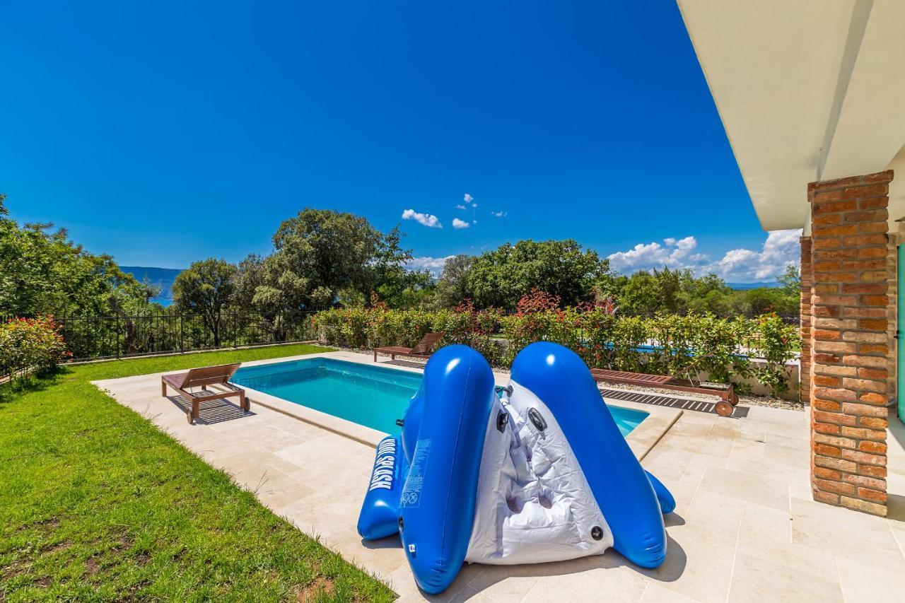 Holiday House Chiara Vrh  外观 照片
