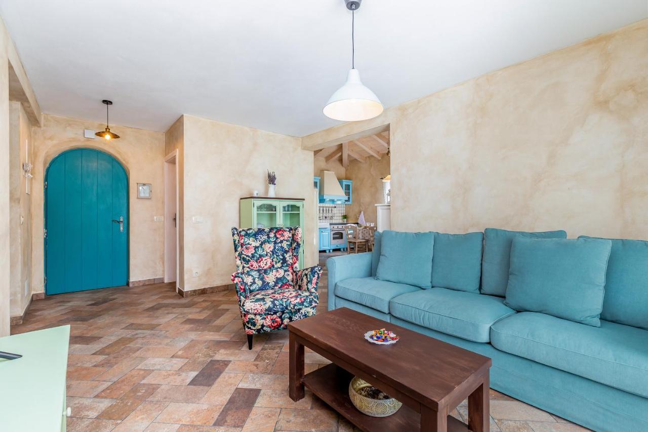 Holiday House Chiara Vrh  外观 照片